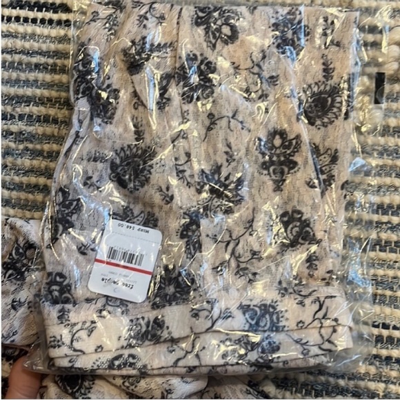 Free People Layered in Lace Leggings floral ivory black Combo - Picture 3 of 6